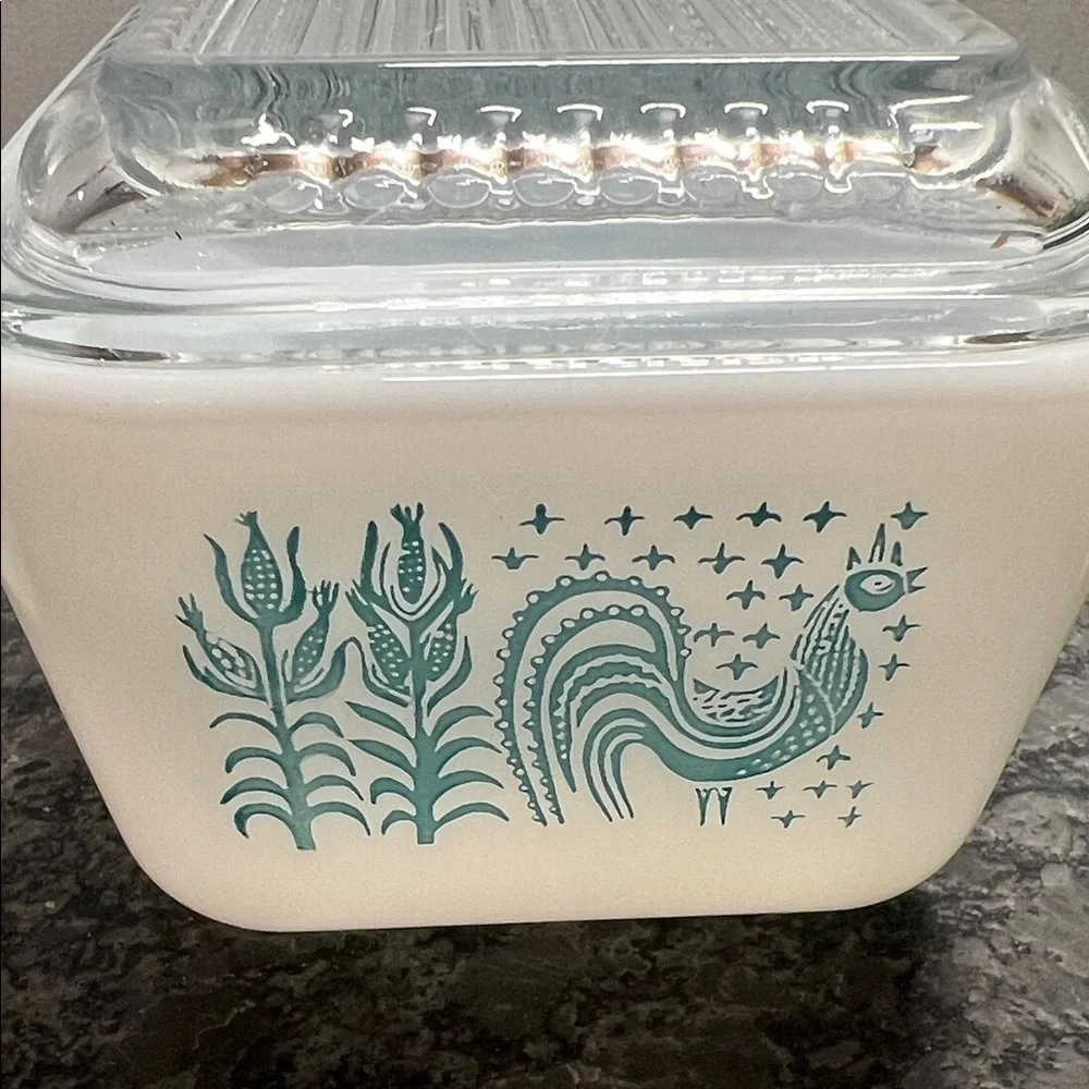 Vintage Pyrex Amish  Butterprint Refrigerator Glass Storage Containers set of 2